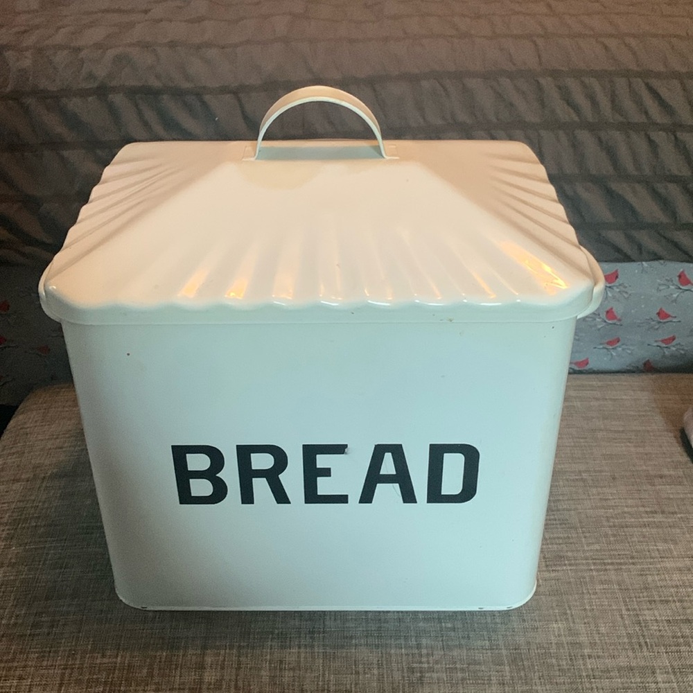 White Kitchen Farmhouse  Bread Box,